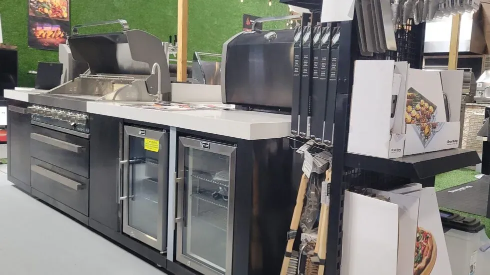 Outdoor kitchen products in a showroom